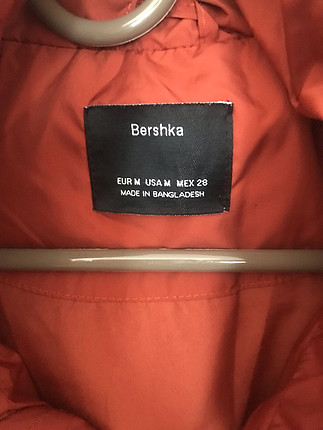 Bershka Aşırı güzel bir mont 