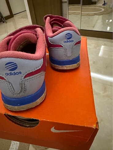 21 Beden pembe Renk Adidas bebek spor ayakkabısı