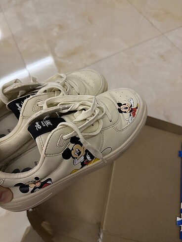 Zara spor ayakkabı