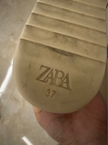 37 Beden ten rengi Renk Zara spor ayakkabı