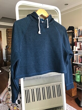 Kapşonlu Kısa Sweat