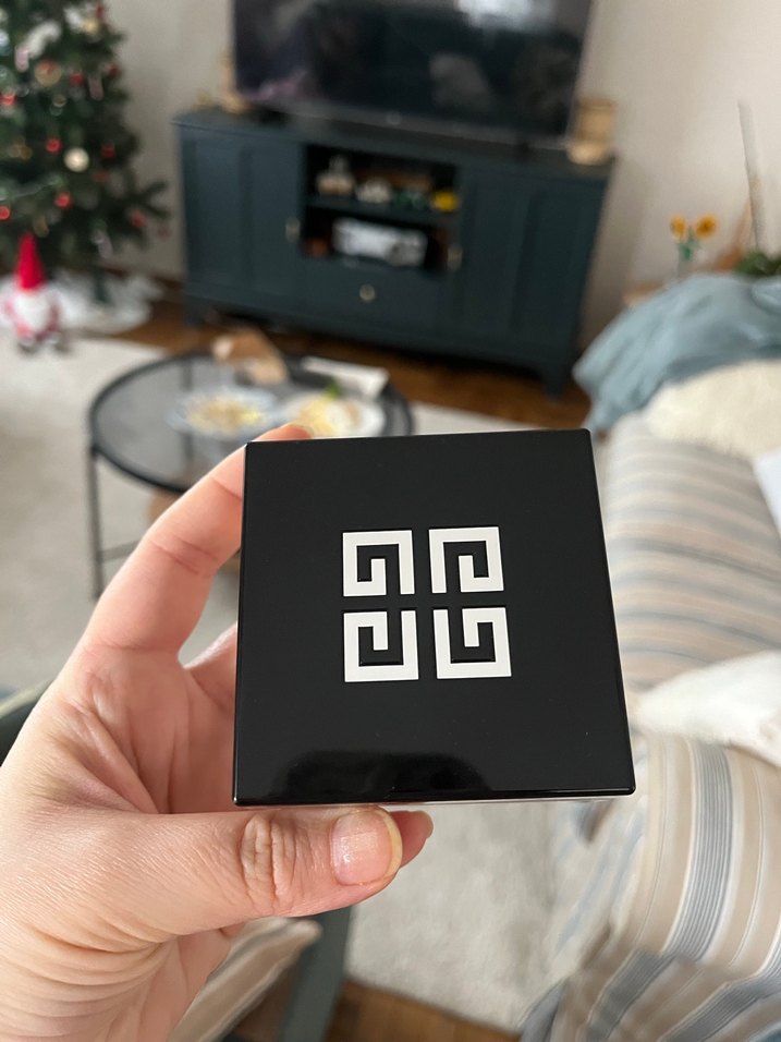 Givenchy Pudra - Görsel 2