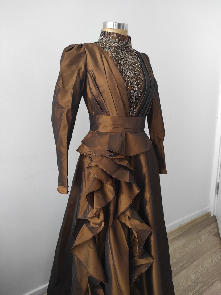 Vintage Uzun Kahverengi Drapeli Kadın Abiye Elbise - Görsel 3