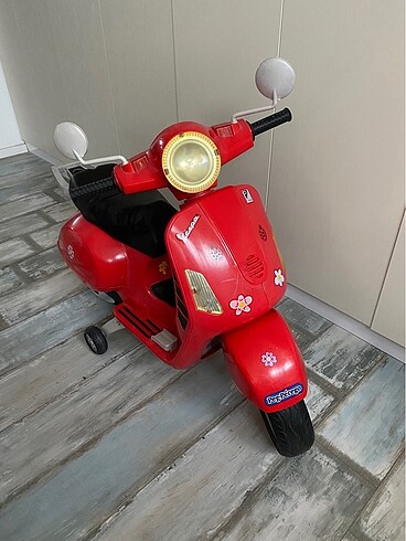 Beden kırmızı Renk Akülü vespa motosiklet çocuk