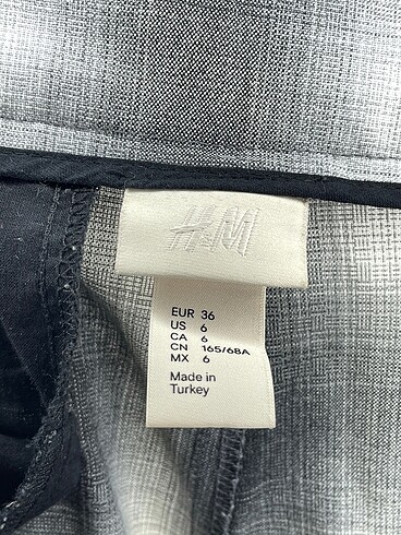 36 Beden çeşitli Renk H&M Kumaş Pantolon %70 İndirimli.