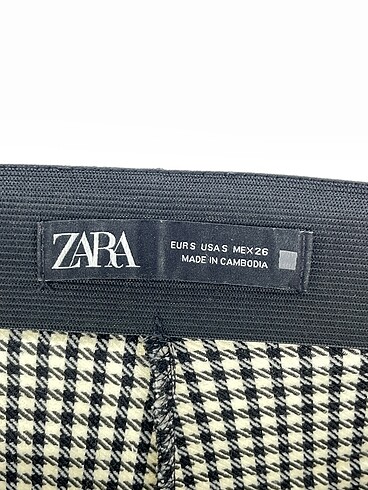 s Beden çeşitli Renk Zara Kumaş Pantolon %70 İndirimli.