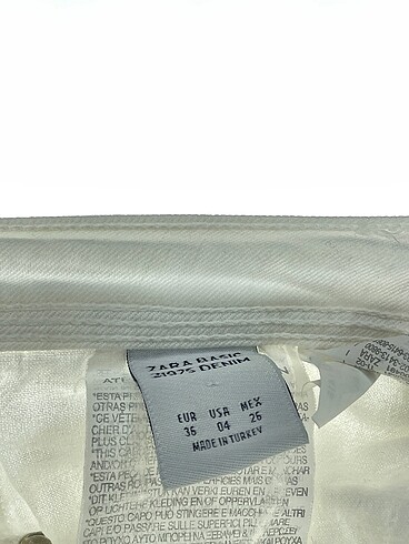 36 Beden beyaz Renk Zara Jean / Kot %70 İndirimli.