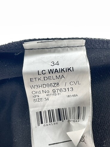 34 Beden siyah Renk LC Waikiki Mini Etek %70 İndirimli.
