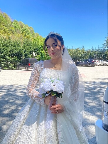 Şakayık gelin çiçeği