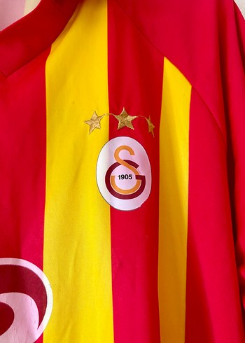 m Beden kırmızı Renk Galatasaray nostalji forması