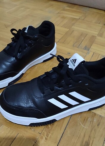 Adidas Spor Ayakkabı