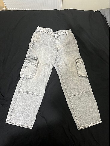 BOL PAÇA BERSHKA PANTALOON