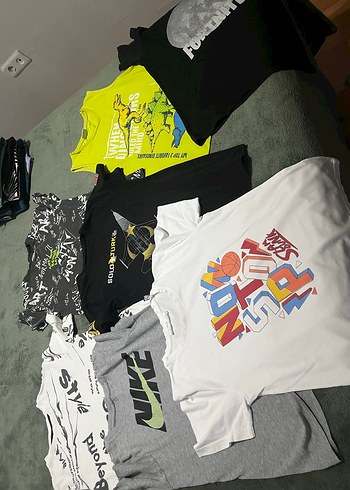 Renkli Baskılı Erkek Çocuk Tişörtleri