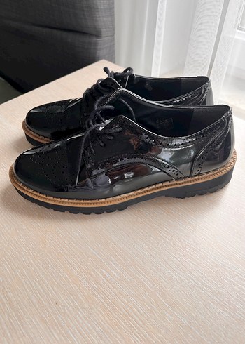 Parlak Rugan Siyah Stiletto Kadın Klasik Ayakkabı