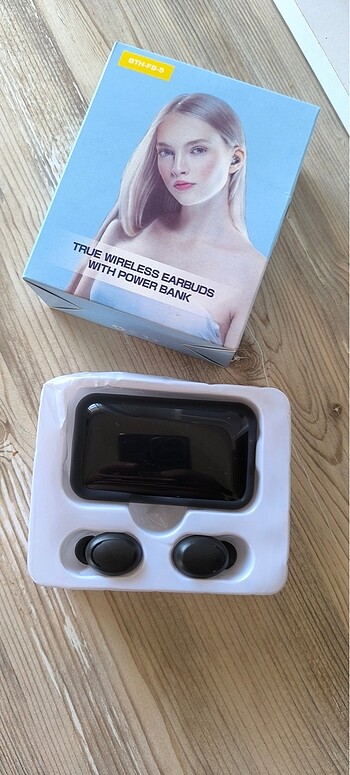 True Earbuds Bluetooth Kulaklık ve Powerbank