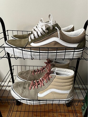 Vans old skool low ve sk8 hi sadece alttaki mevcut