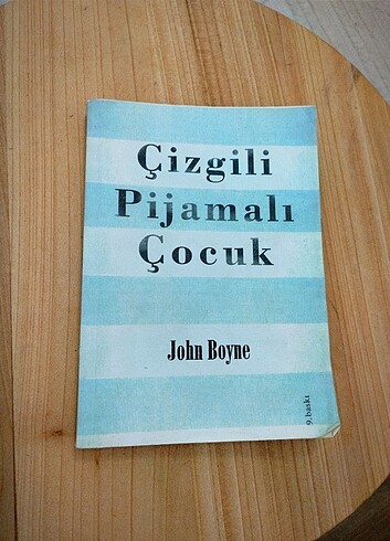 Çizgili pijamalı çocuk John Boyne