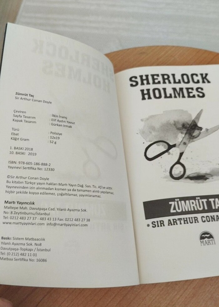 Sherlock Holmes Zümrüt Taç - Görsel 4