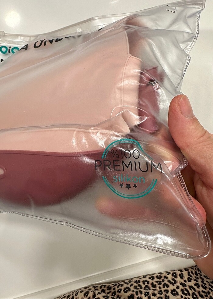 Oioi silikon mama önlüğü - Görsel 3