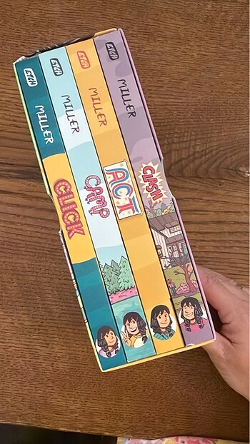 İngilizce Karikatür Roman (Kayla Miller) (4?lü set)