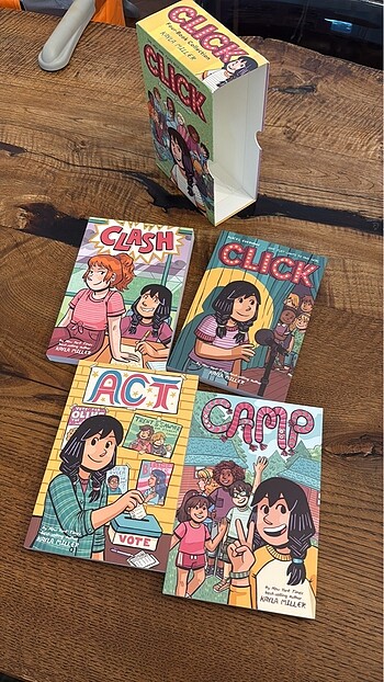 İngilizce Karikatür Roman (Kayla Miller) (4?lü set)