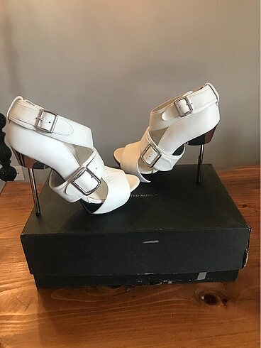 United Nude dekolte bootie