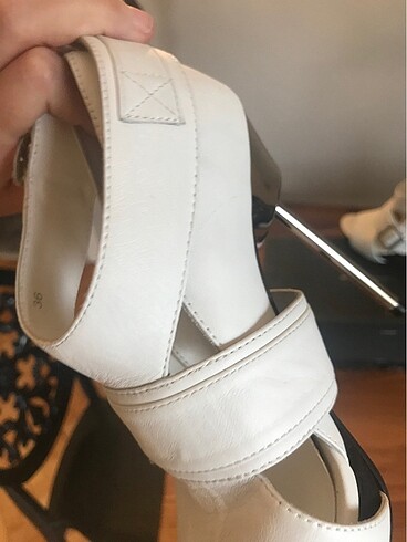 36 Beden beyaz Renk United Nude dekolte bootie