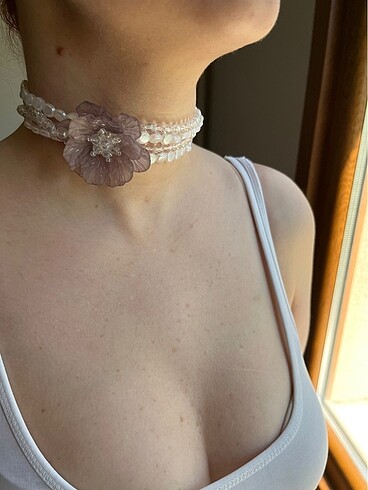Gül detay choker