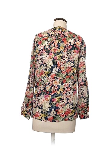 38 Beden LC Waikiki Bluz %70 İndirimli.