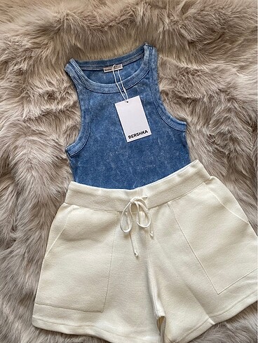 Bershka Crop Top Askılı S M L