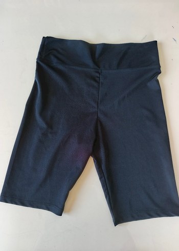 Siyah Bluz ve Yarım Tayt Takım - Görsel 6