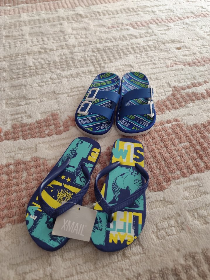 Mavi Renkli Tokalı Erkek Çocuk Terlikleri - Görsel 3