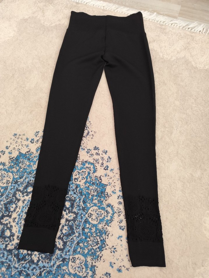 Dantel Detaylı Siyah Kadın Tayt - Görsel 2