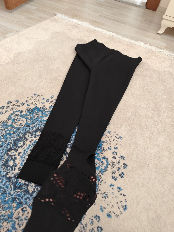 Dantel Detaylı Siyah Kadın Tayt - Görsel 3