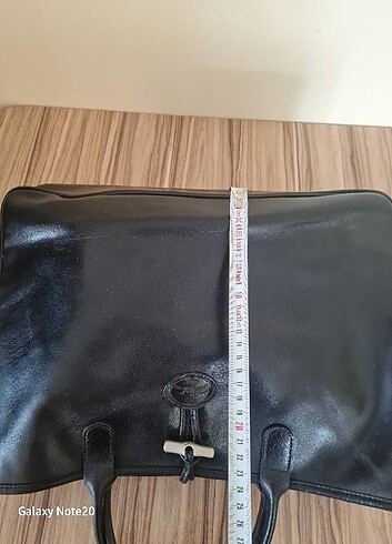  Beden siyah Renk Longchamp kol çantası 