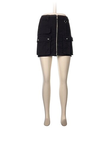 Bershka Mini Etek %70 İndirimli.