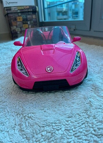  Beden Barbie üstü açık pembe araba