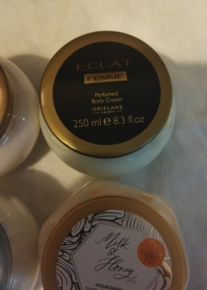 Parfümlü vücut kremleri.. - Görsel 3