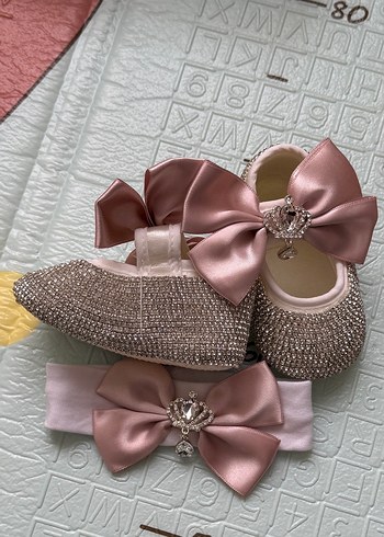 Pembe Fiyonklu Kız Çocuk Özel Ayakkabı - Görsel 2