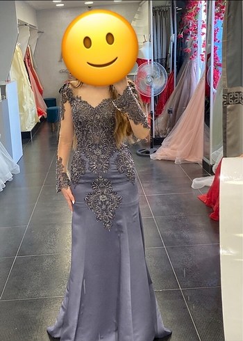 Uzun Kollu Mor İşlemeli Nişan Elbisesi - Görsel 2