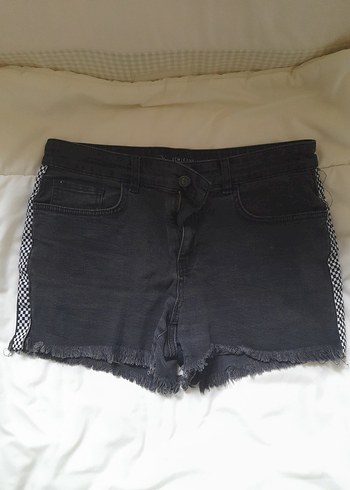 Ekose Şeritli Siyah Mini Kot Şort