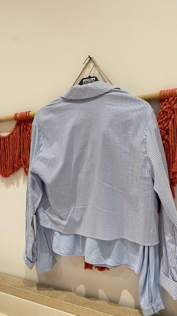 Çizgili, Cep Detaylı Kadın crop Gömlek sadece 1 kere giyebildim - Görsel 2