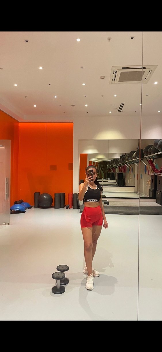 Kırmızı Mini Spor Şort - Görsel 3