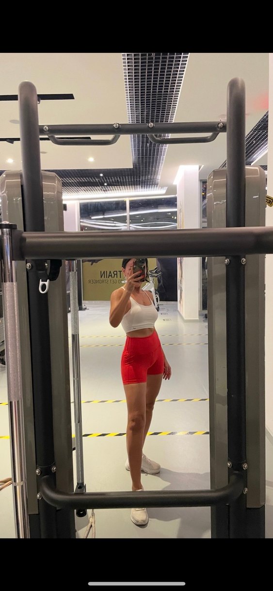 Kırmızı Mini Spor Şort - Görsel 2