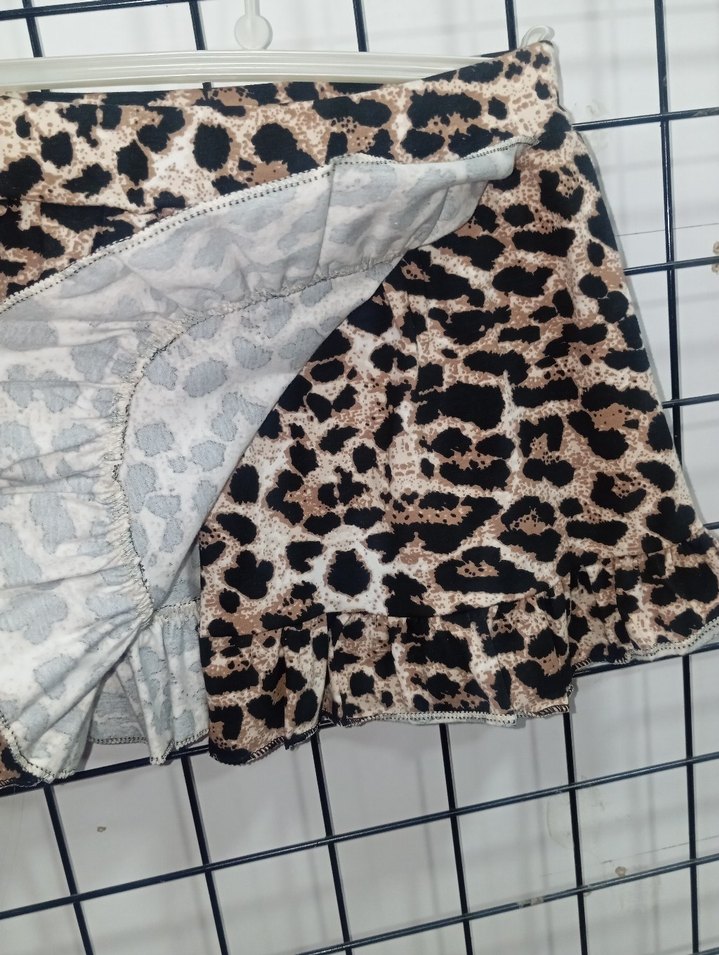 Leopar Desenli şort etekli takım - Görsel 2