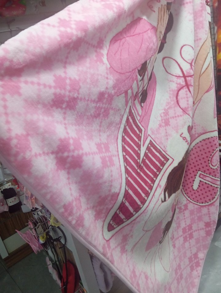 Kız Çocukları için Pembe Desenli Tek kişilik battaniye - Görsel 3