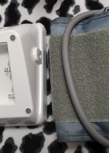 Aircase Koldan Tansiyon Ölçme Cihazı - Görsel 2