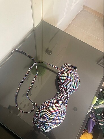 Bikini üstü