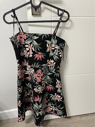 H&M Çiçek Desenli elbise