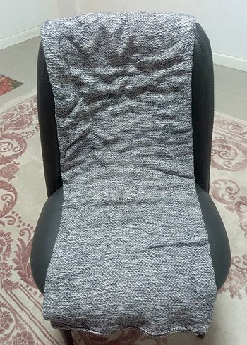 Gri Batik Desenli İnce Battaniye - Görsel 2